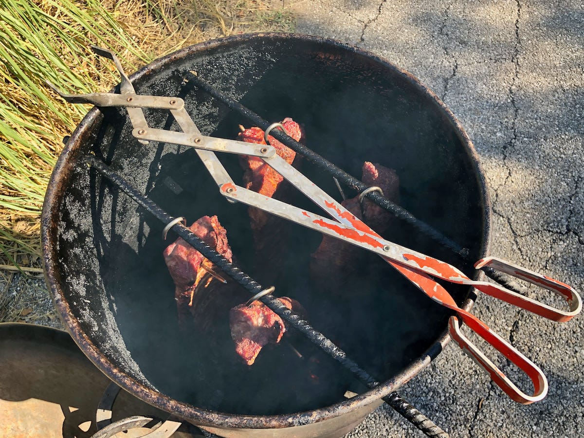 Here is a better look at the 25” BBQ tongs with their scissor design. They are lightweight and easy to use.