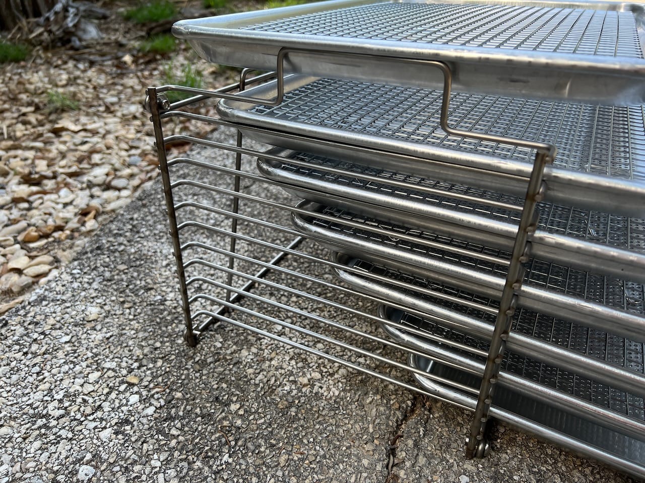 BR6 rack system to hold the individual trays.