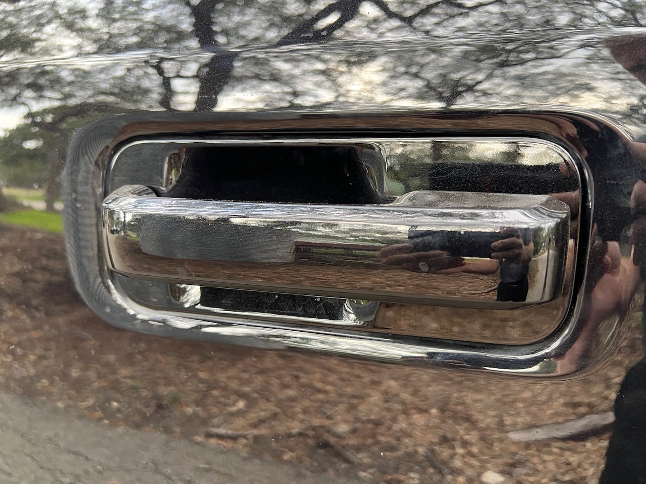 New rear handle installed on drivers door on 2019 Ford F-150 Raptor truck.